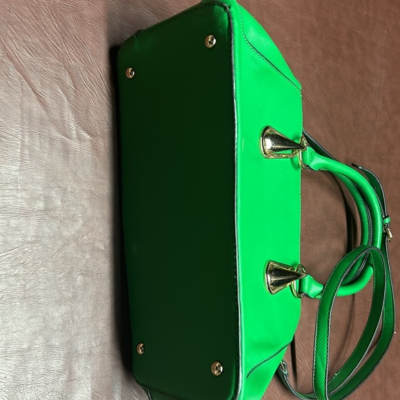 Green Handbag OS - Picture 4 of 4